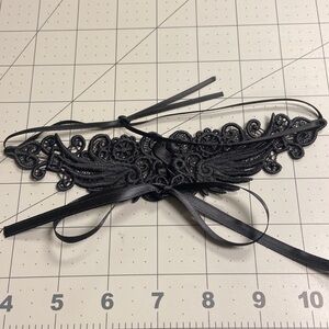 Lace Wing Choker